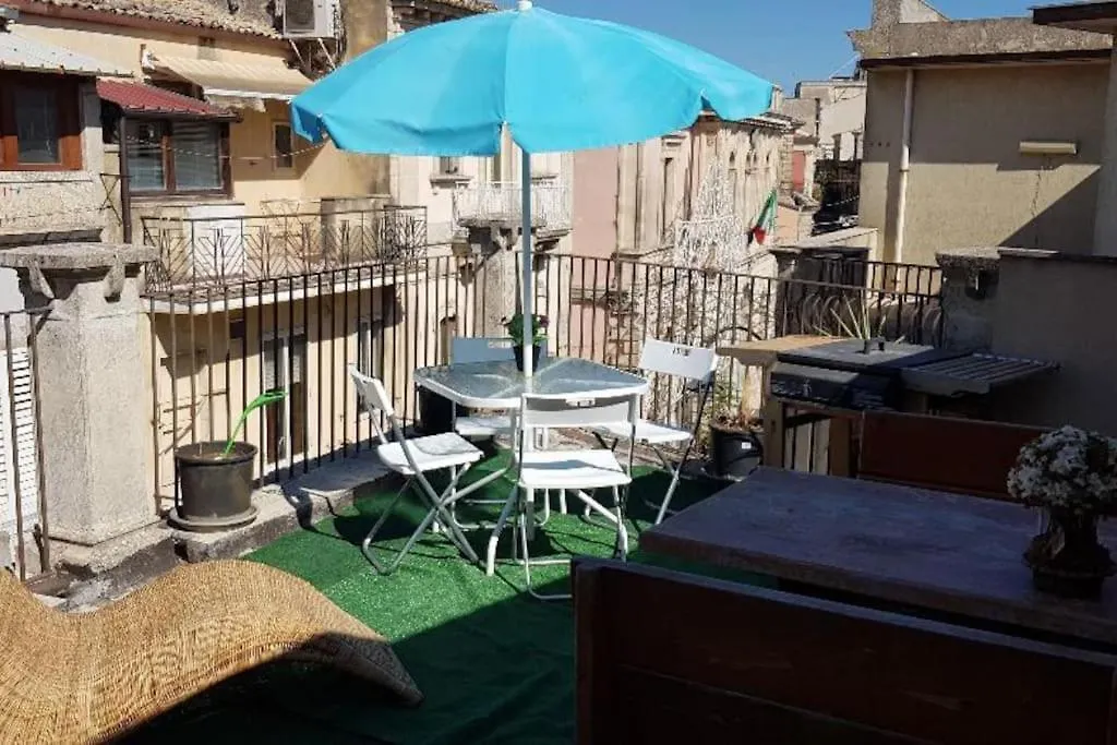 Homeholidayinsicily - Appartamento Loft Nord Palazzolo Acreide 0*,